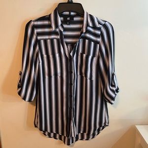 Half sleeve button up dress shirt